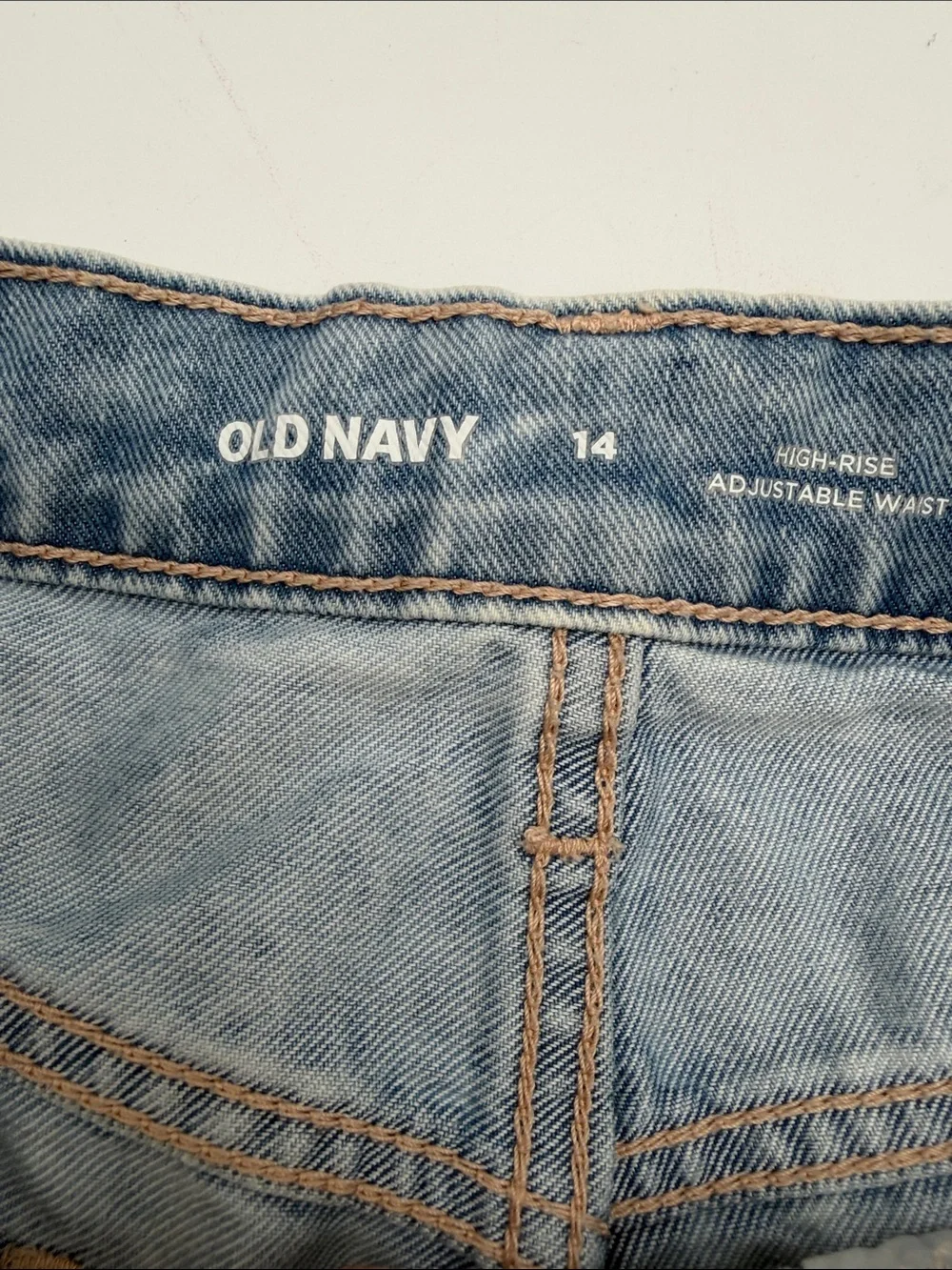 Old Navy Light Wash Denim Frayed-Hem Shorts